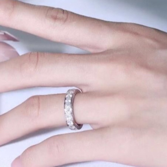 Brand New Moissanite White Sapphire Diamon… - Picture 2 of 4